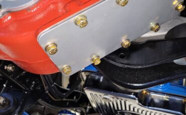 Ford-bronco-1974-white-10