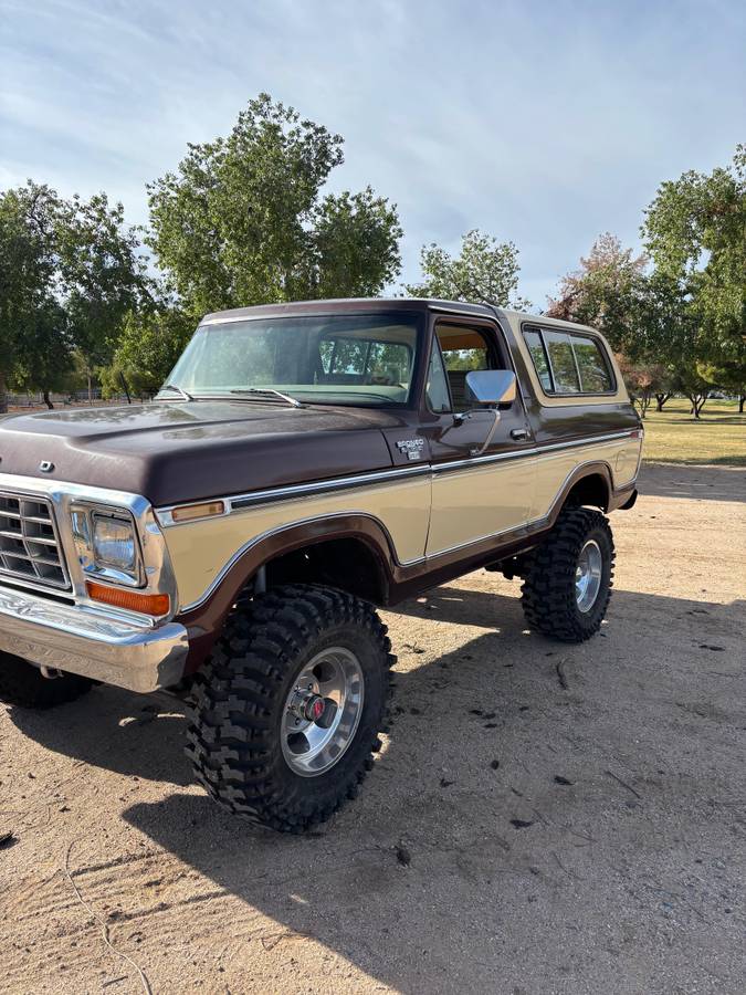 Ford-bronco-1979-brown-1