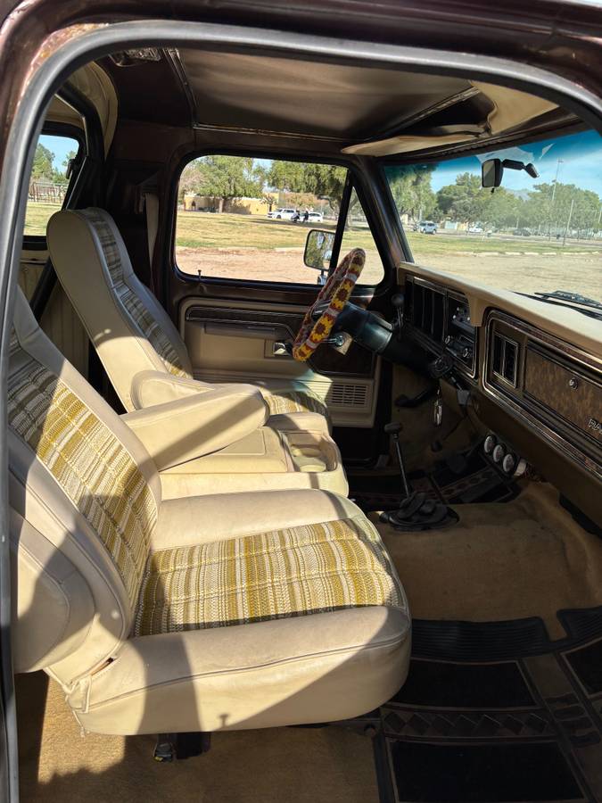 Ford-bronco-1979-brown-7