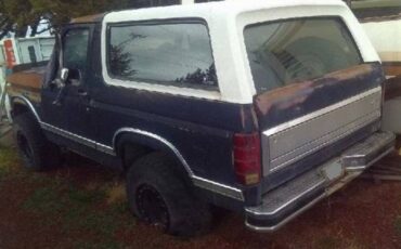 Ford-bronco-1983-black