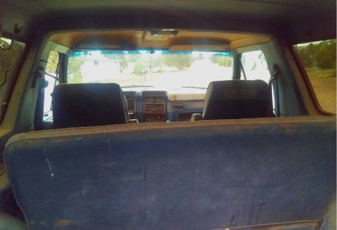 Ford-bronco-1983-black-8