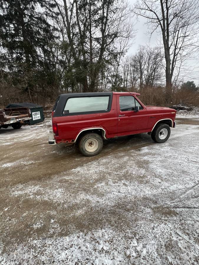 Ford-bronco-1984-5