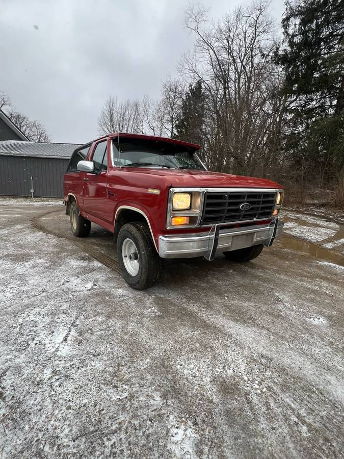 Ford-bronco-1984-6