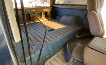 Ford-bronco-1986-blue-2