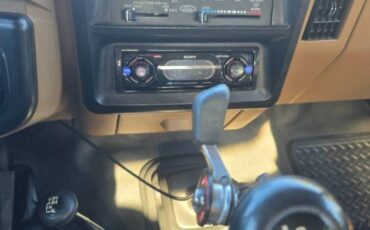 Ford-bronco-1987-brown-16