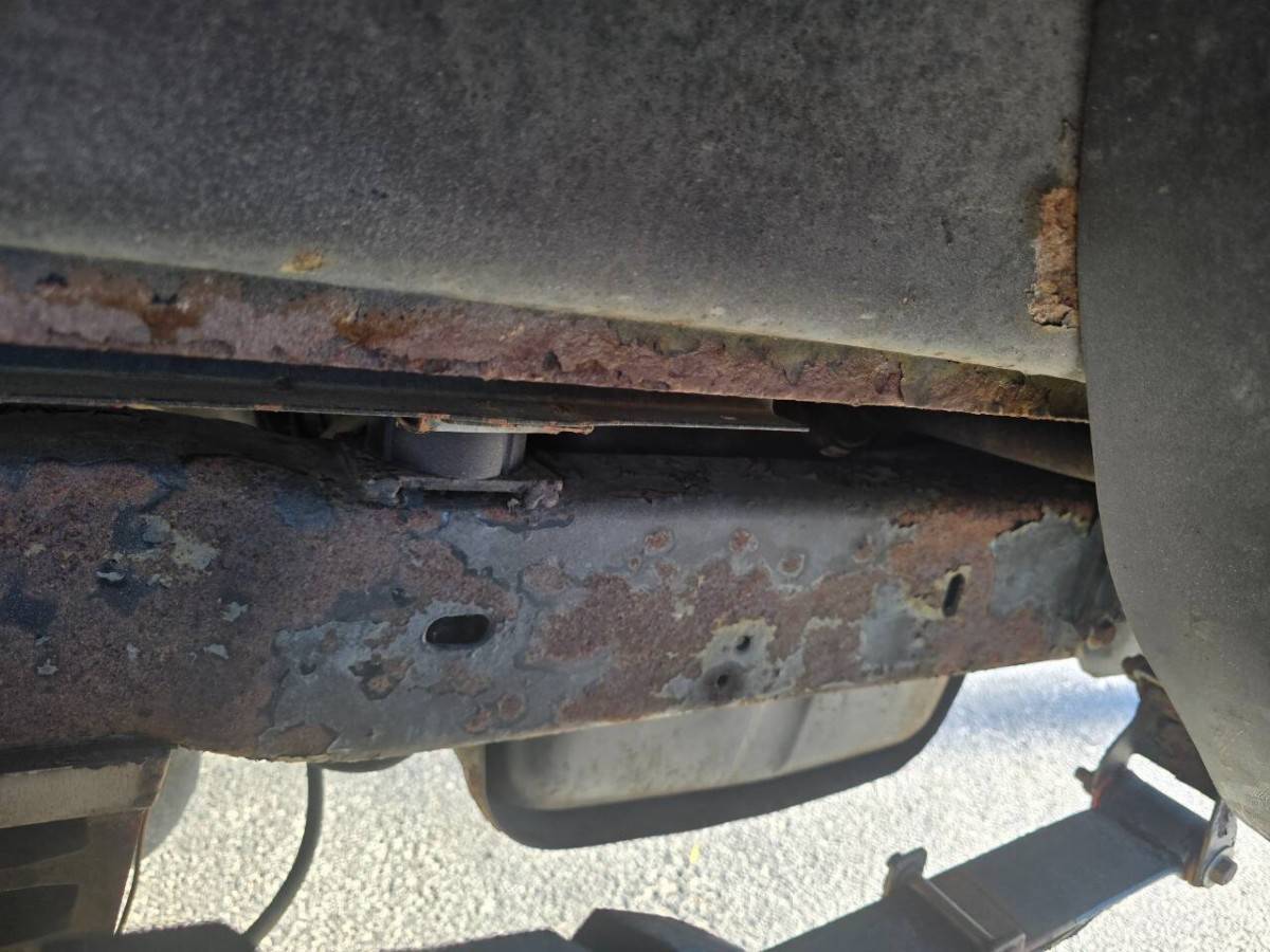 Ford-bronco-1987-brown-2