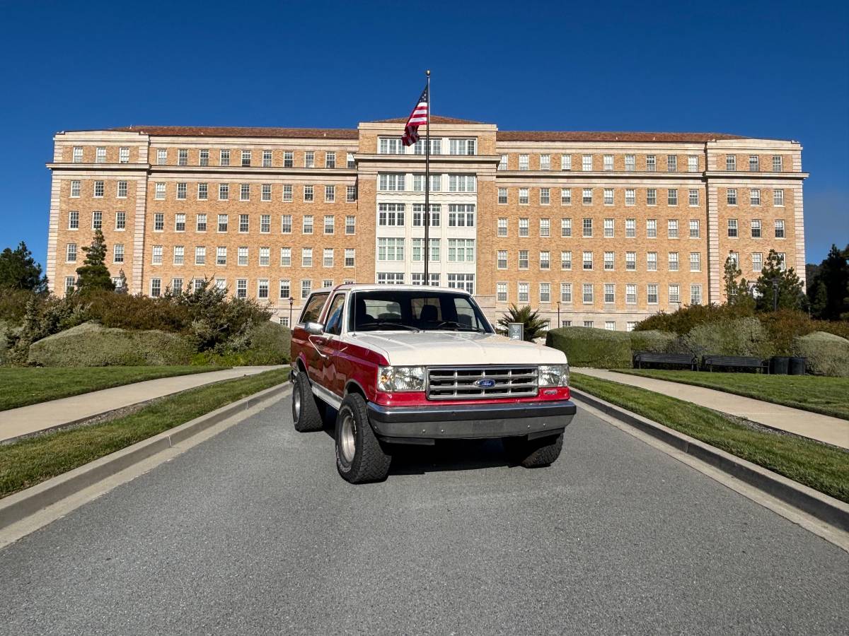 Ford-bronco-1988-red-4