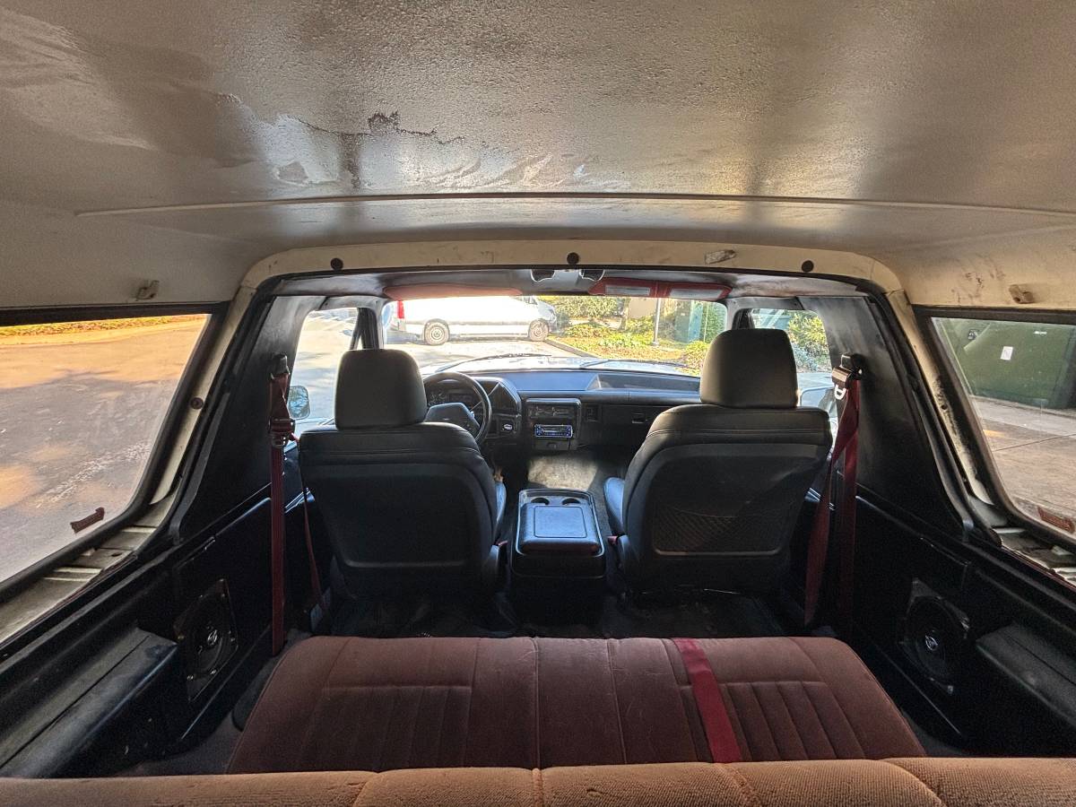 Ford-bronco-1988-red-7