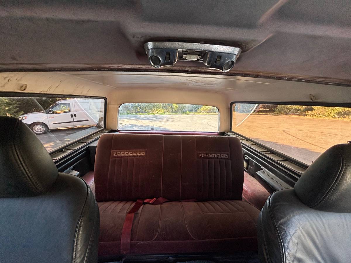 Ford-bronco-1988-red-8