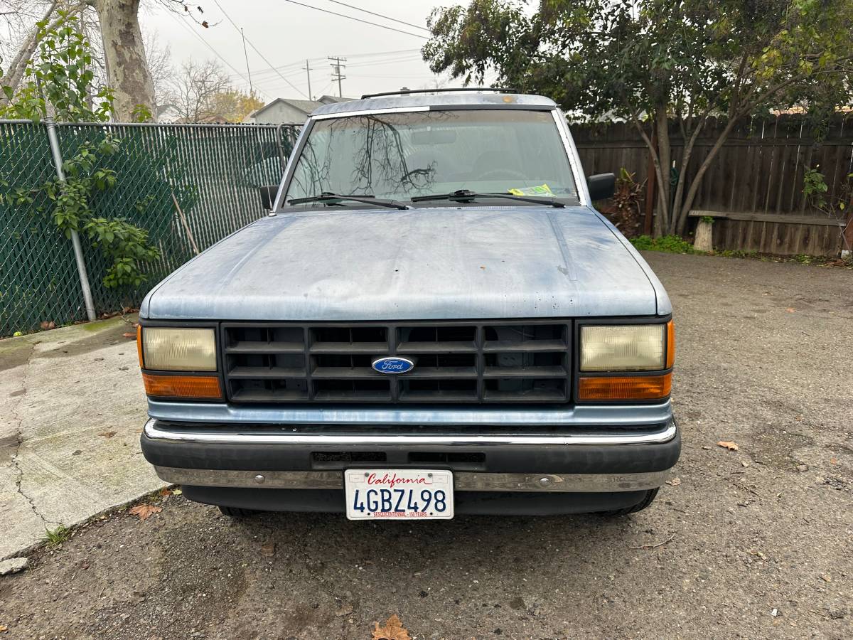 Ford-bronco-1989-blue-3
