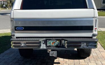 Ford-bronco-1992-white-2