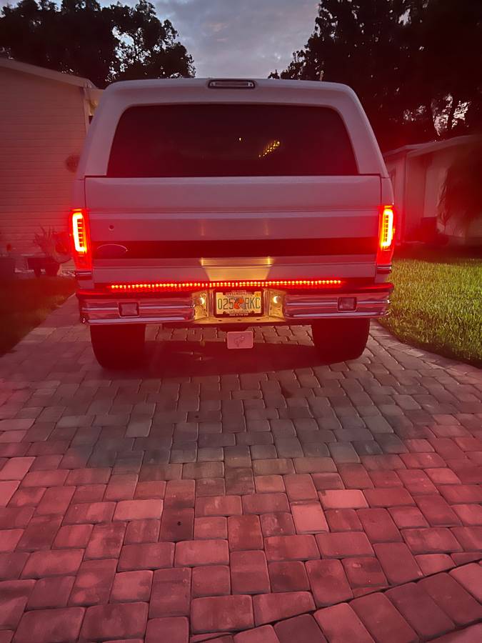 Ford-bronco-1992-white-7