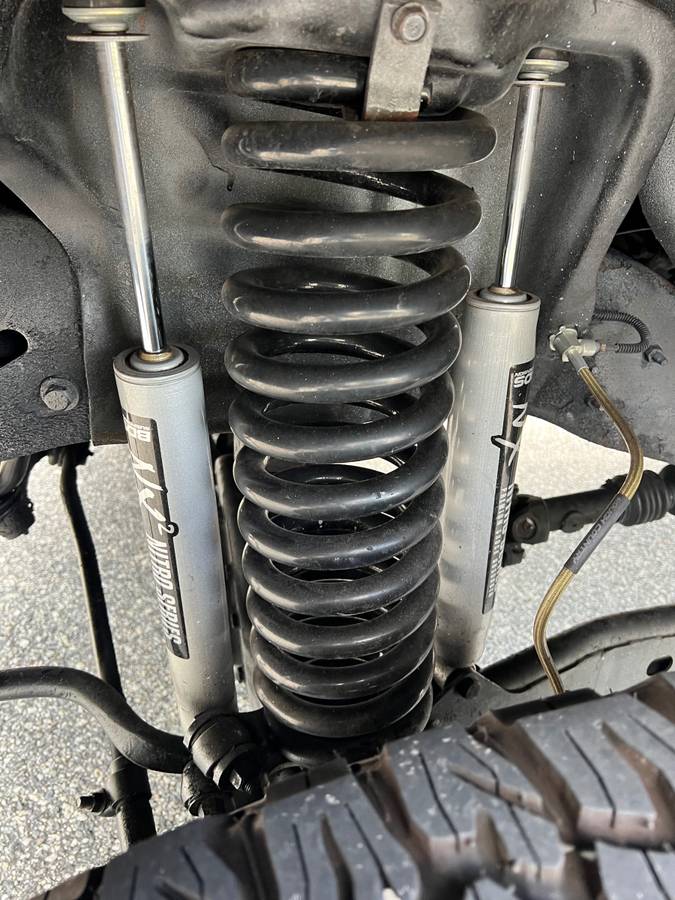 Ford-bronco-1992-white-8