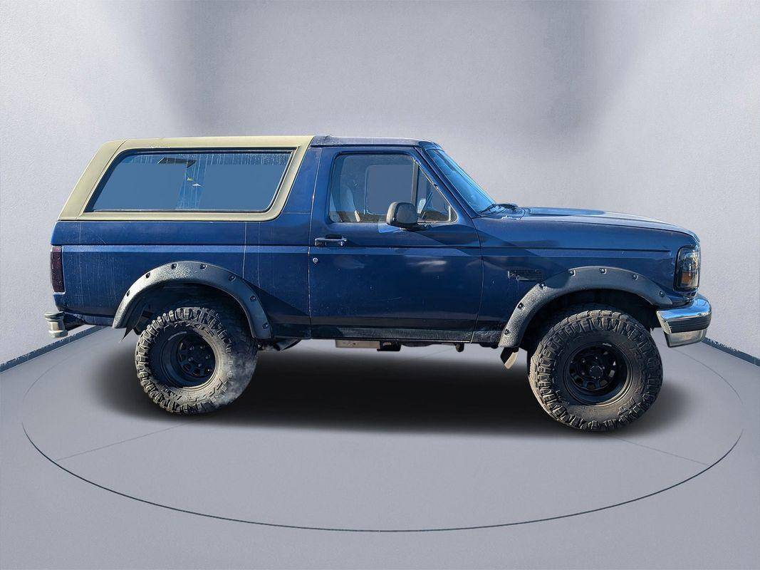 Ford-bronco-1994-blue-1
