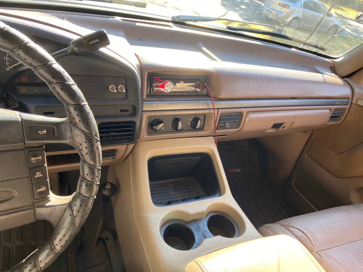 Ford-bronco-1995-black-11