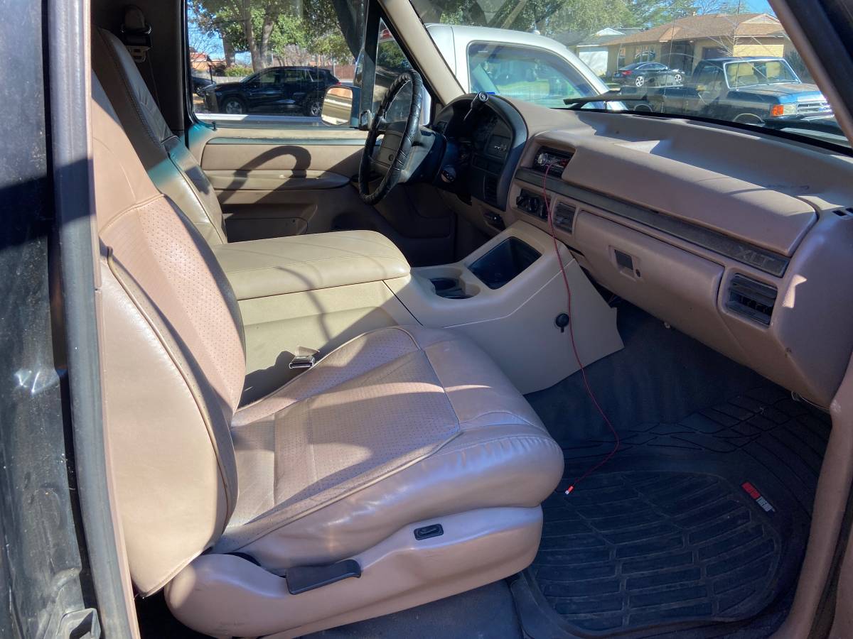 Ford-bronco-1995-black-15