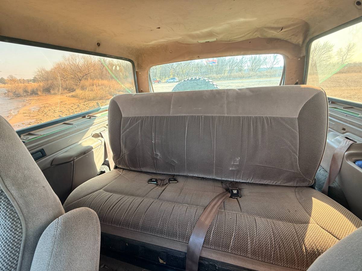 Ford-bronco-1995-green-11