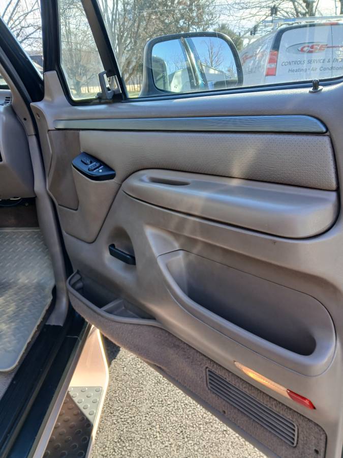 Ford-bronco-1995-green-13