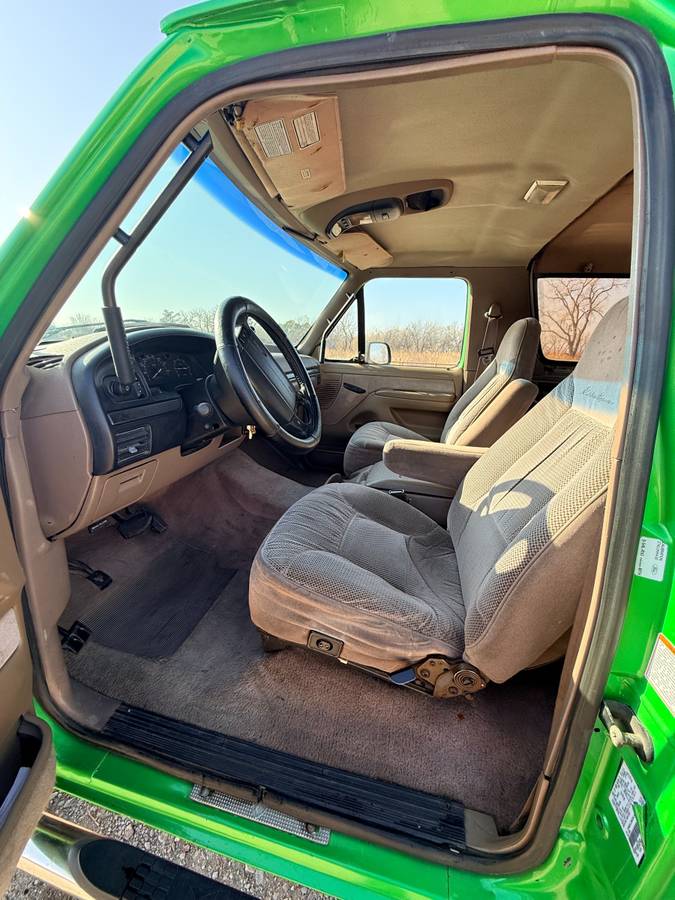 Ford-bronco-1995-green-15