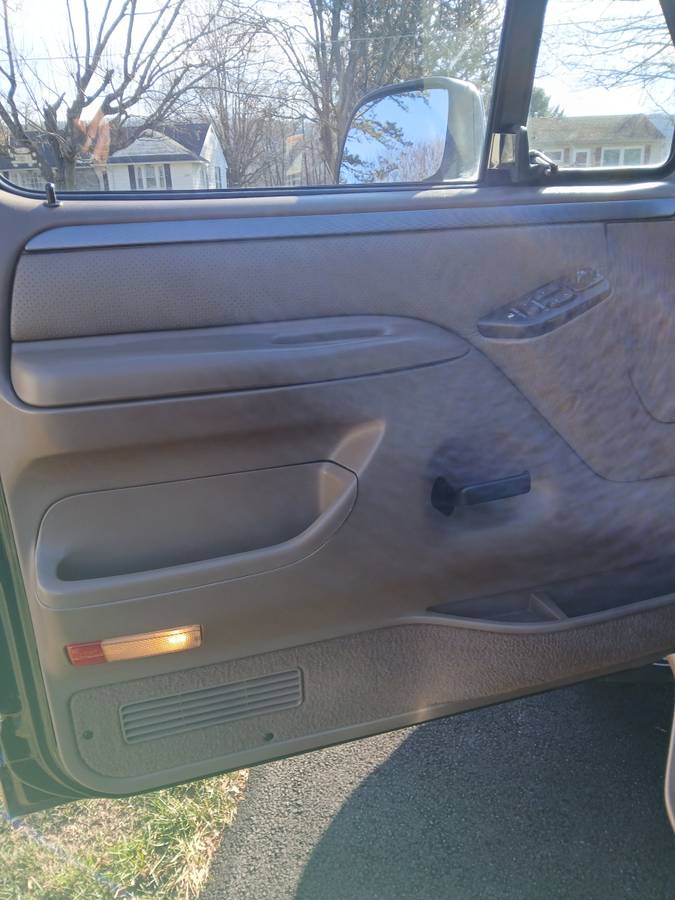 Ford-bronco-1995-green-4