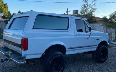 Ford-bronco-1995-white-1