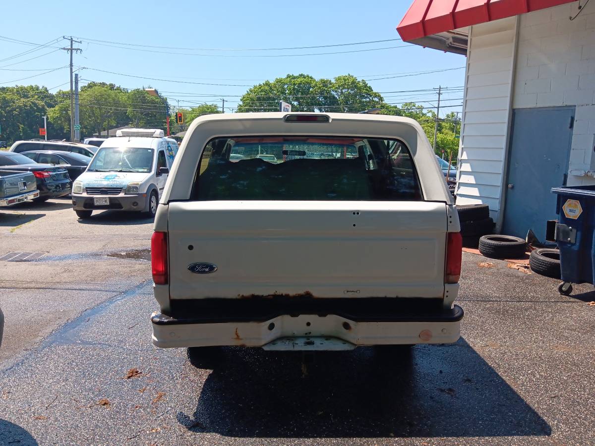 Ford-bronco-1995-white-7