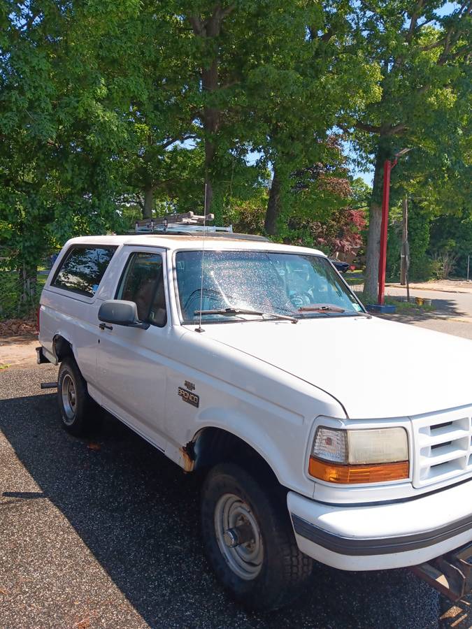 Ford-bronco-1995-white-8