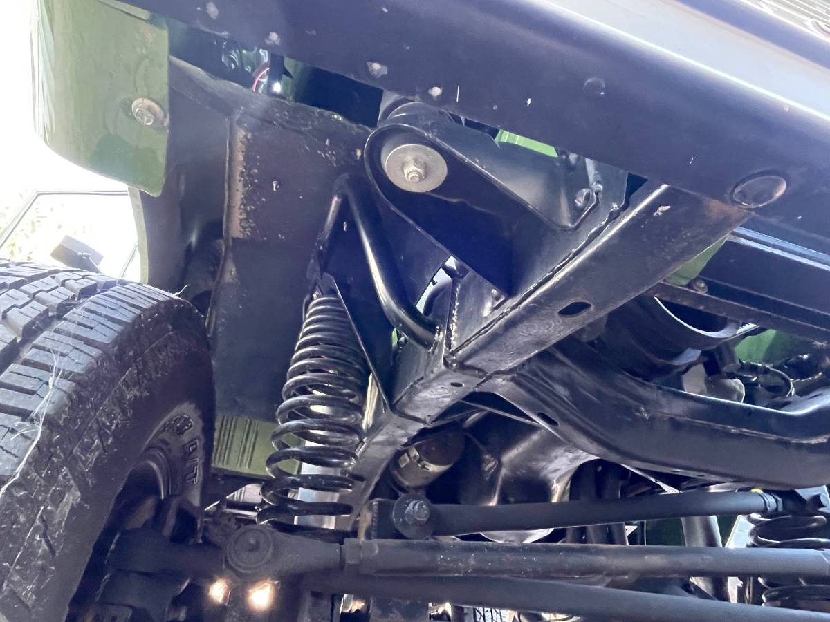 Ford-bronco-4x4-1969-green-14