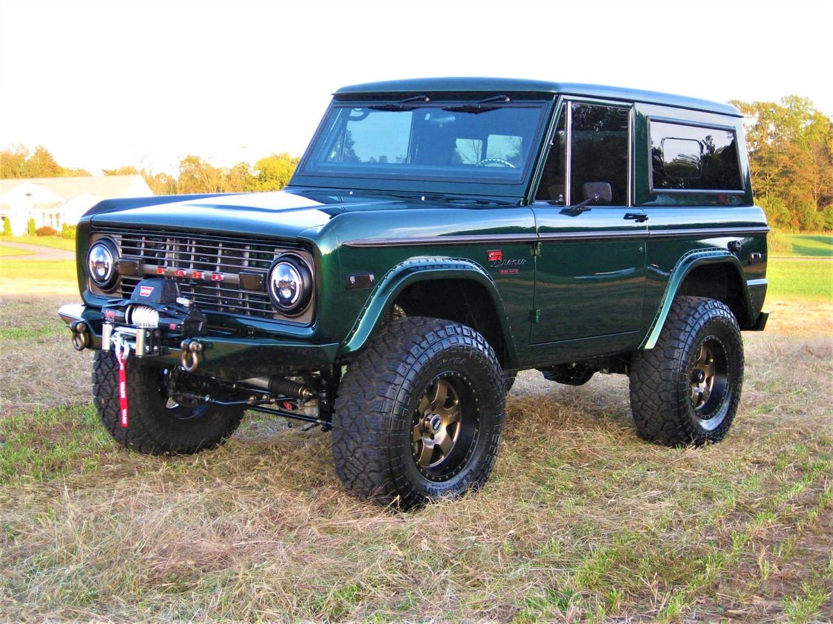 Ford-bronco-4x4-1973-green