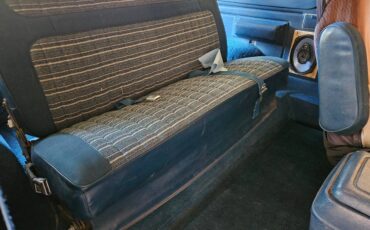 Ford-bronco-4x4-1984-blue-4