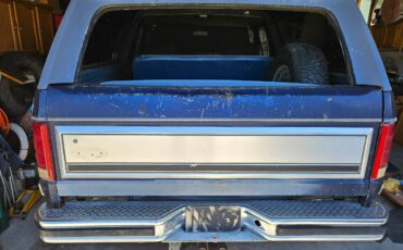 Ford-bronco-4x4-1984-blue-6
