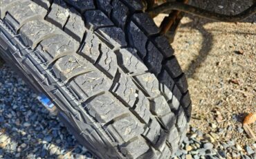 Ford-bronco-4x4-1984-blue-8