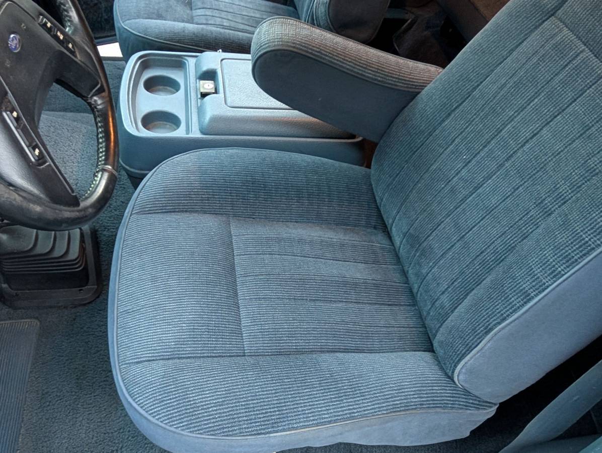 Ford-bronco-4x4-1988-blue-14