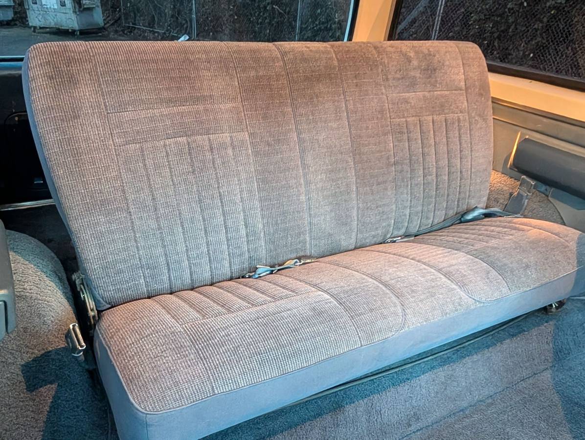 Ford-bronco-4x4-1988-blue-40