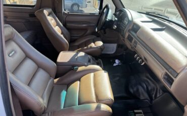 Ford-bronco-4x4-1994-white-8