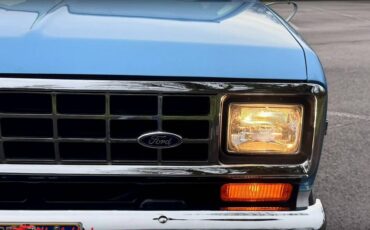 Ford-bronco-eddie-bauer-1986-15