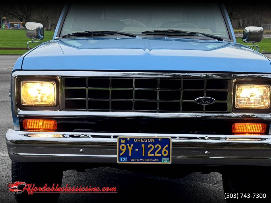 Ford-bronco-eddie-bauer-1986-9