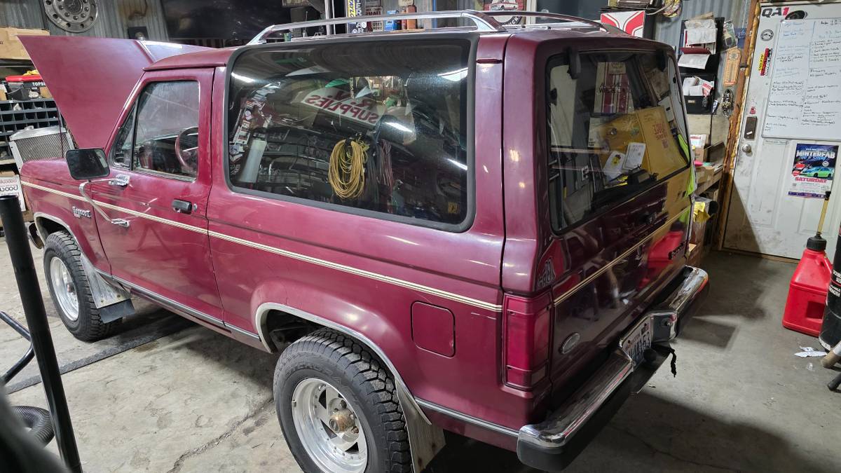 Ford-bronco-ii-1988-2