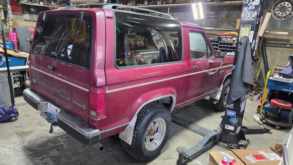 Ford-bronco-ii-1988-8