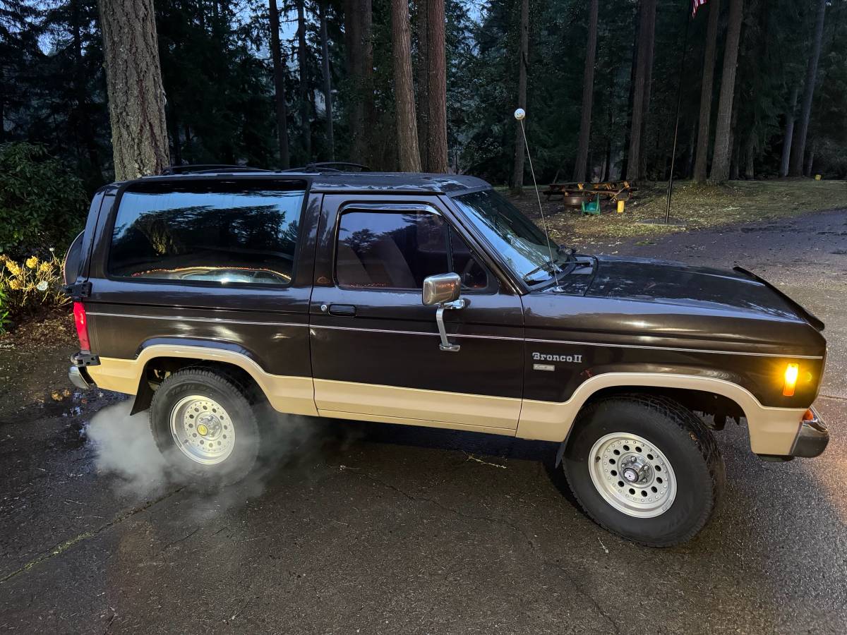 Ford-bronco-ii-1988-brown-4