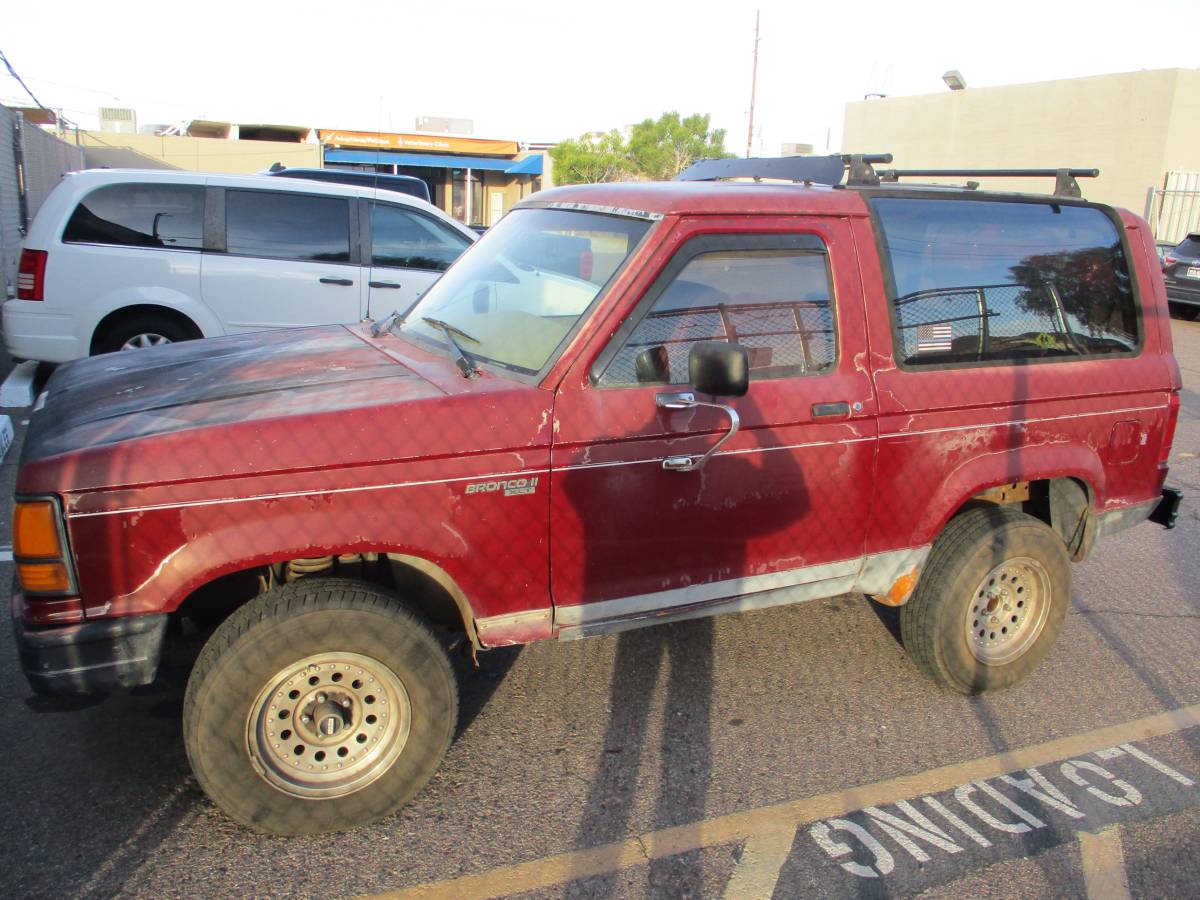 Ford-bronco-ii-xl-1989-red-1