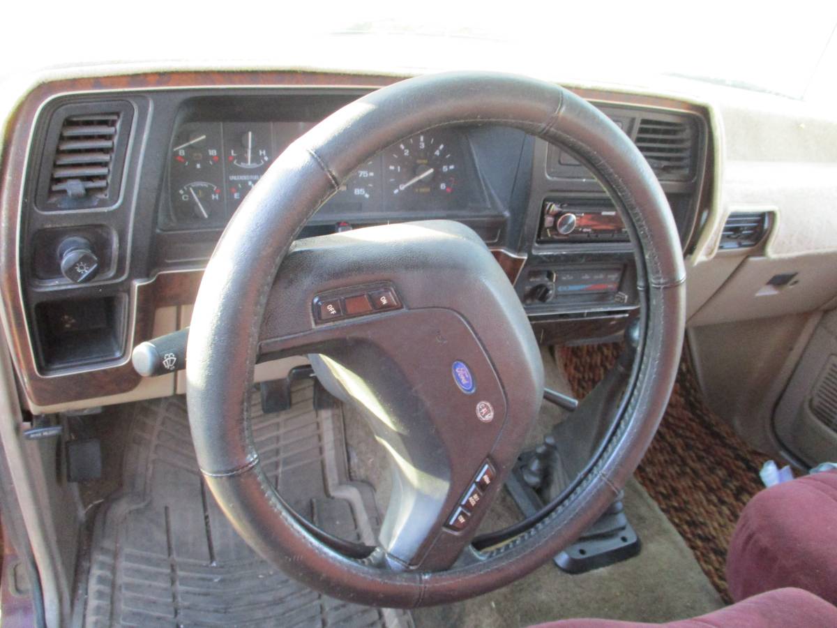 Ford-bronco-ii-xl-1989-red-11