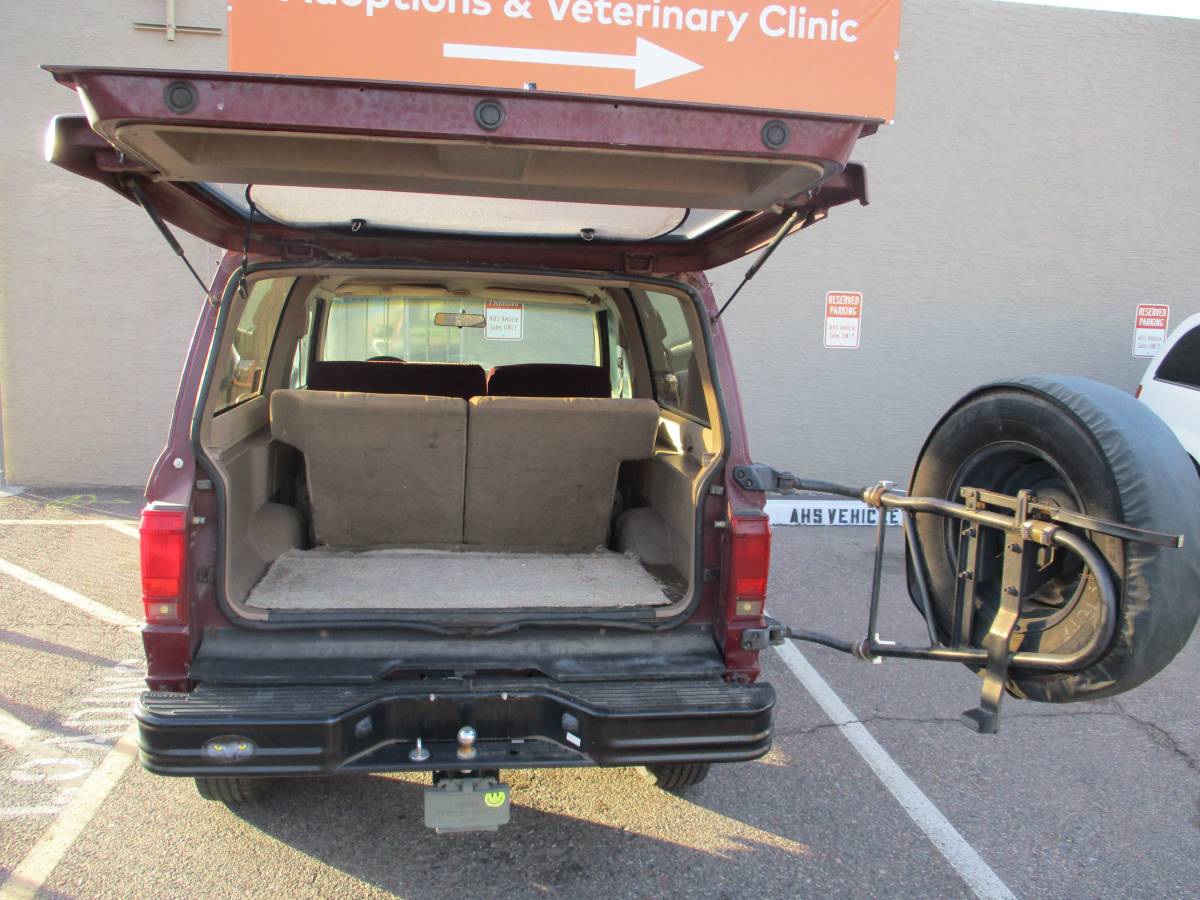 Ford-bronco-ii-xl-1989-red-13