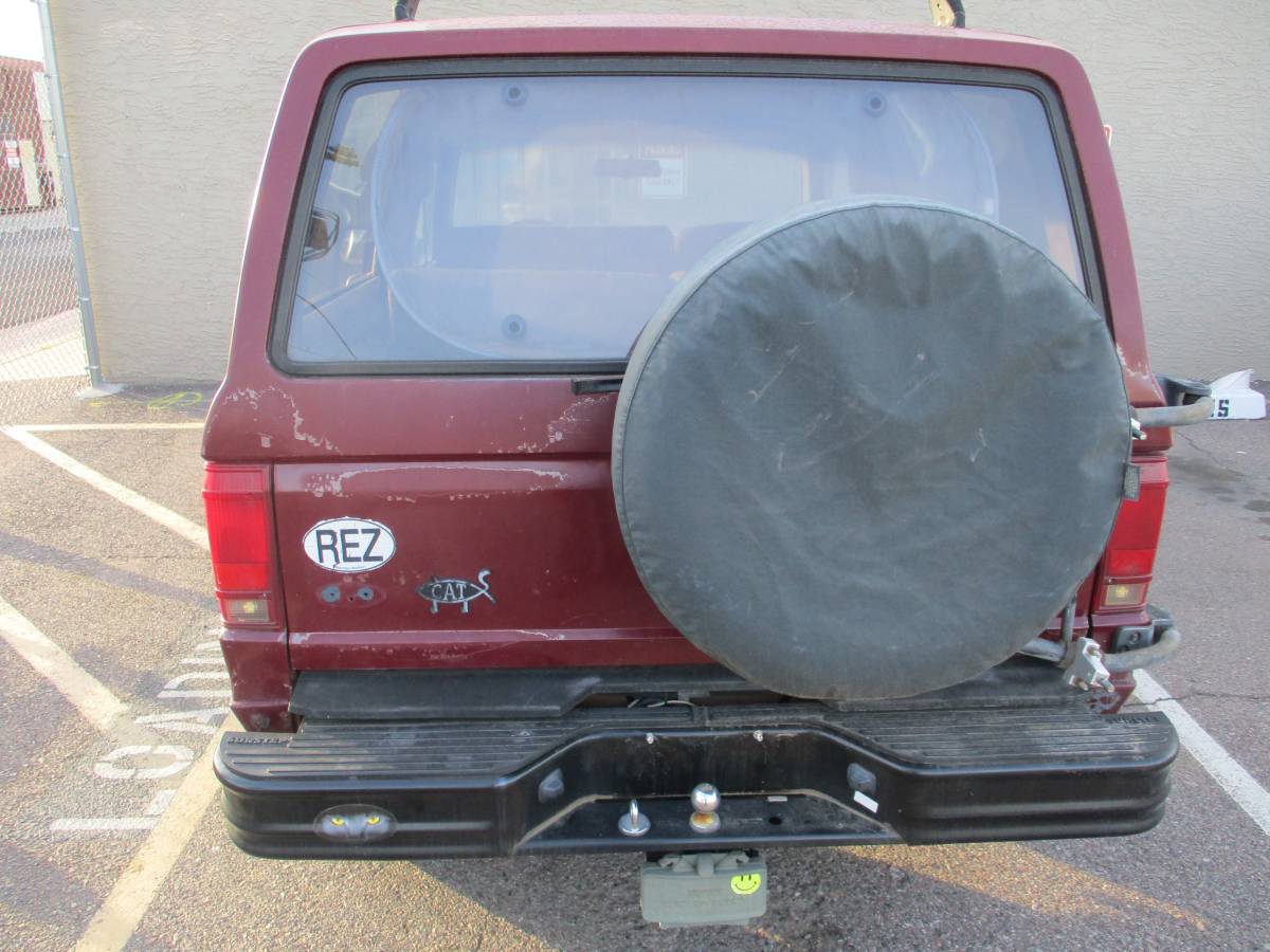 Ford-bronco-ii-xl-1989-red-2