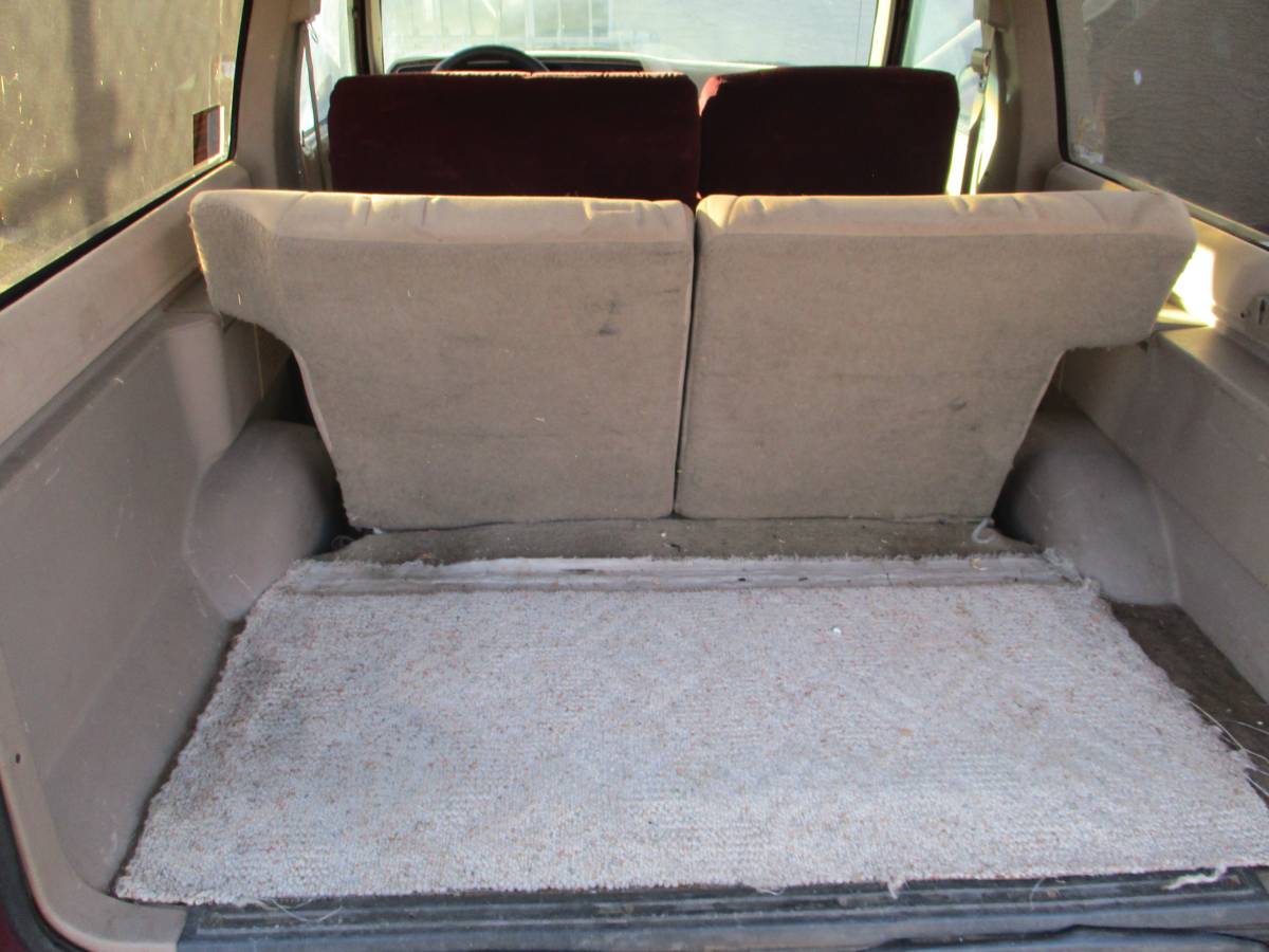 Ford-bronco-ii-xl-1989-red-3