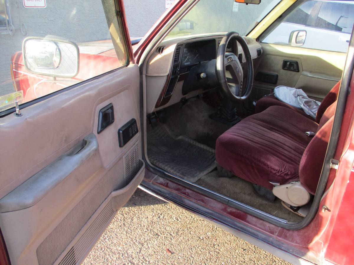 Ford-bronco-ii-xl-1989-red-8