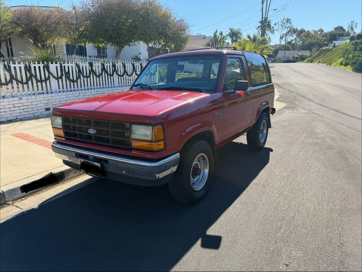 Ford-bronco-ii-xl-1990-red-4