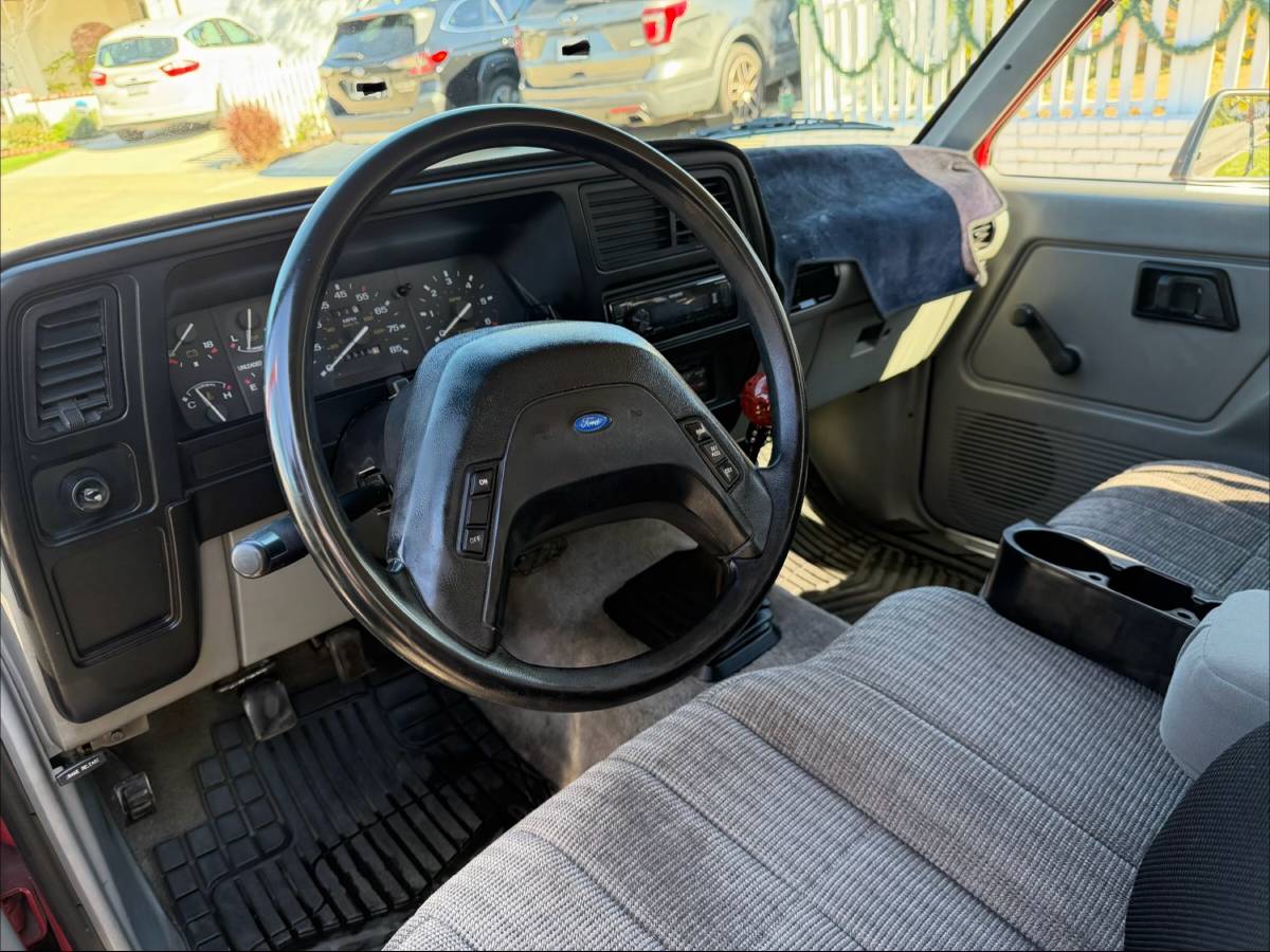 Ford-bronco-ii-xl-1990-red-7