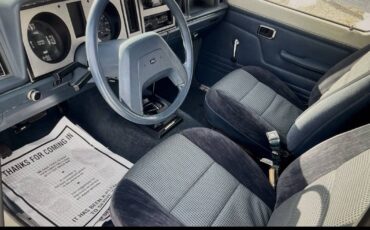 Ford-bronco-ll-1986-white-2