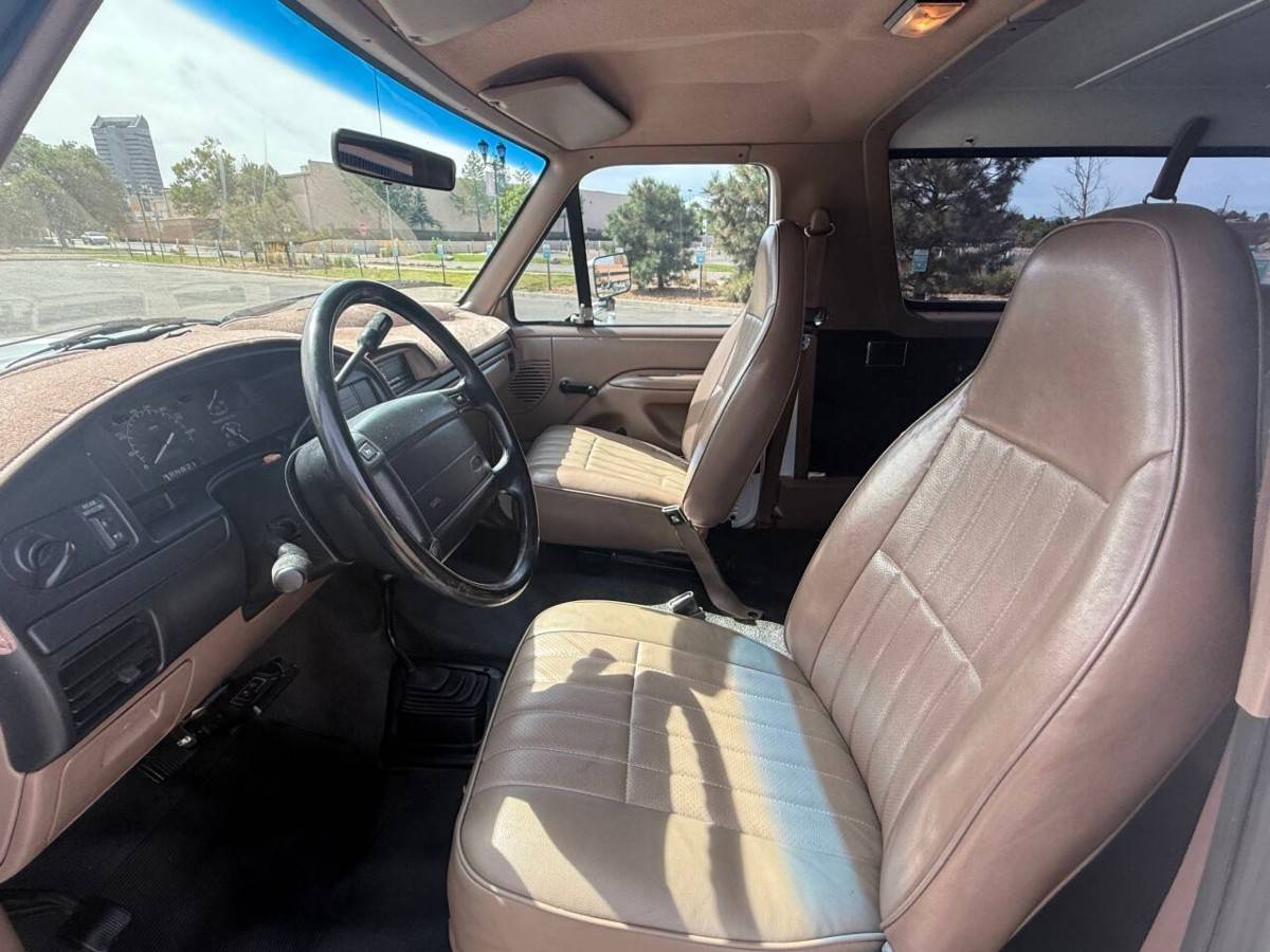 Ford-bronco-xl-2dr-suv-1996-white-1